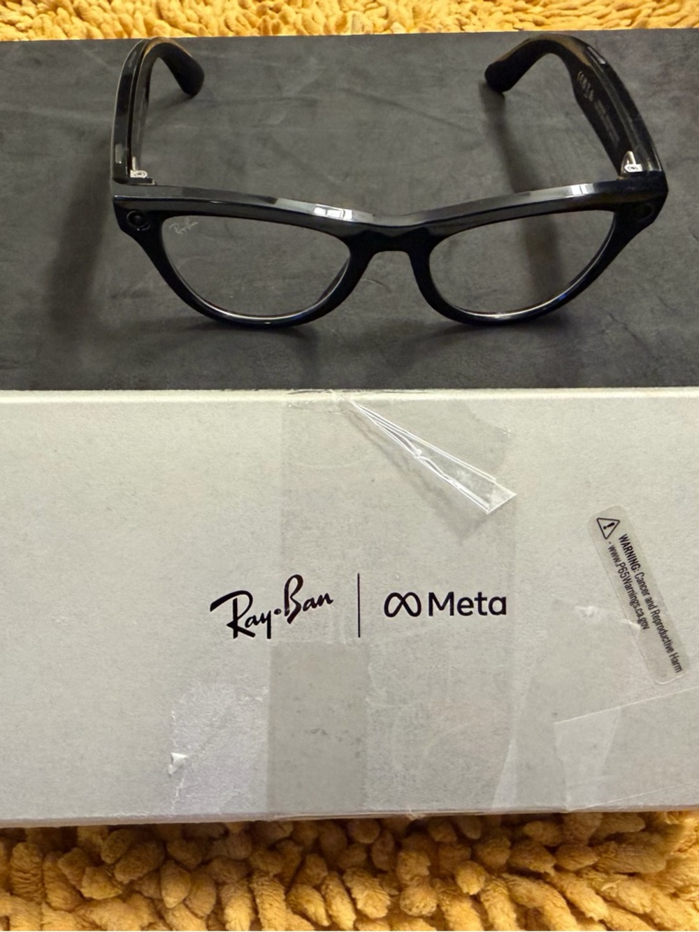 Ray-Ban Meta Gen 1 Shiny Black Skyler Transition (Amethyst) Smart Glasses